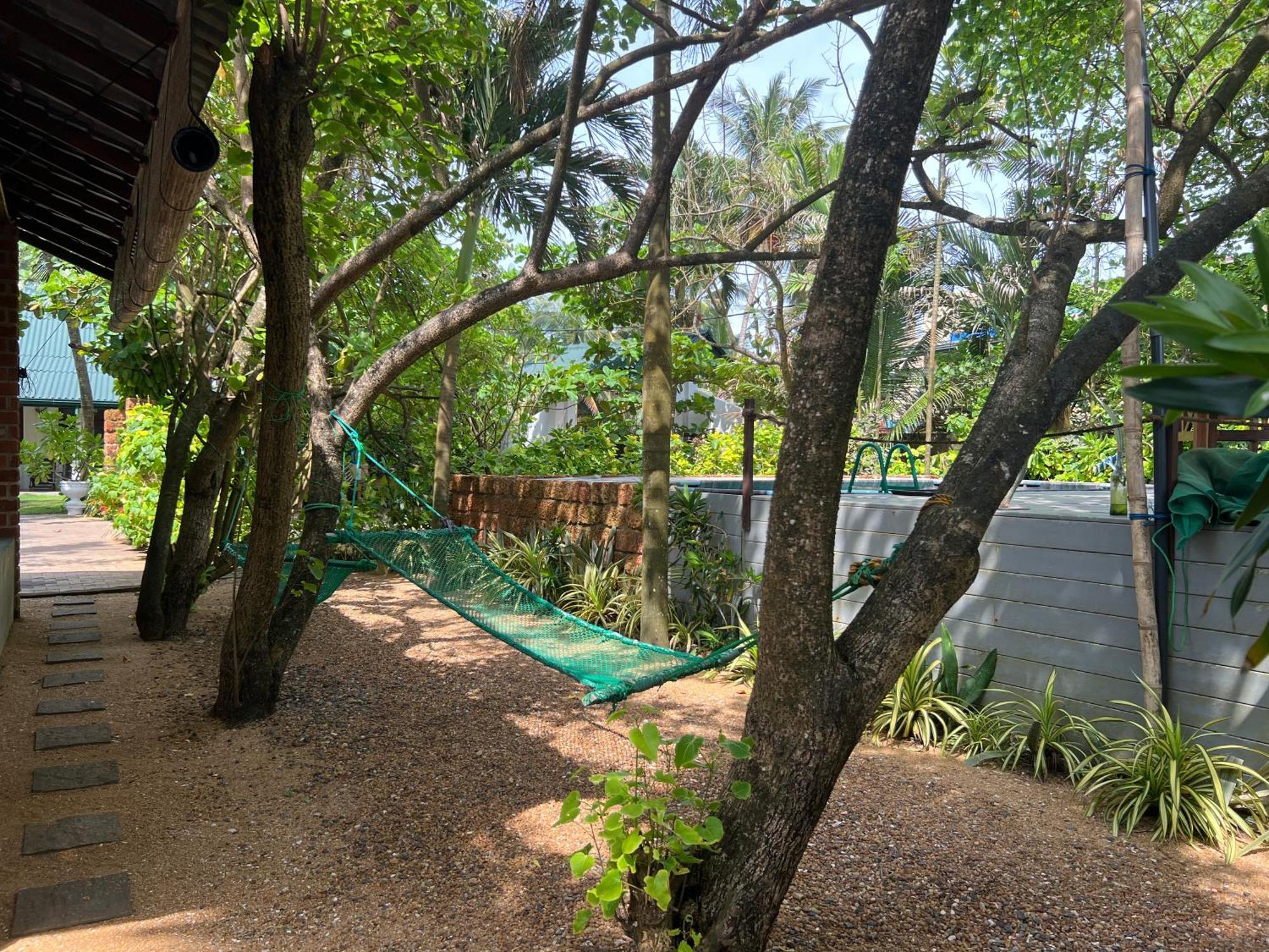Lohas Beach Resort Villa Kalutara Exteriör bild